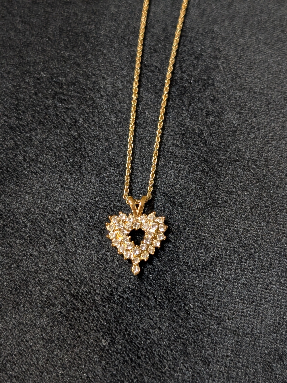 Gold Tone Heart Cluster Pendant Necklace - Gold Colored